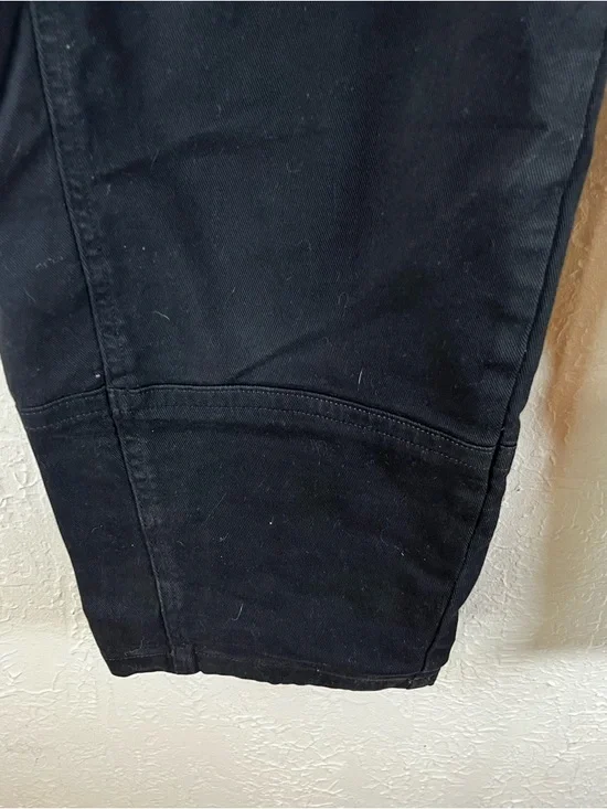 Everlane The Utility Barrel Pants in Black - Picture 9 of 14